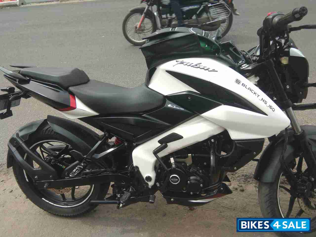 Bajaj Pulsar NS 160 BS6