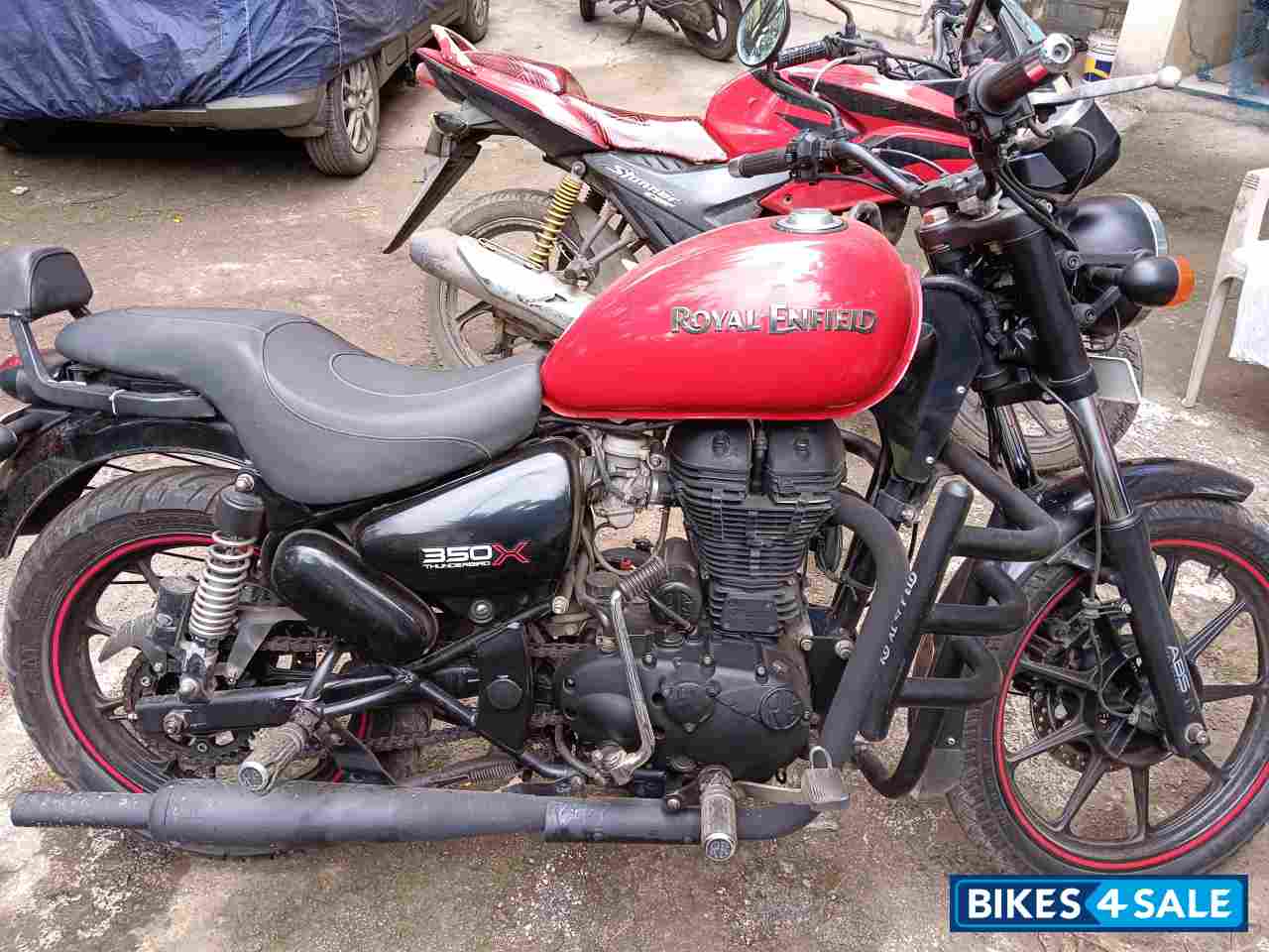Red Royal Enfield Thunderbird X 350