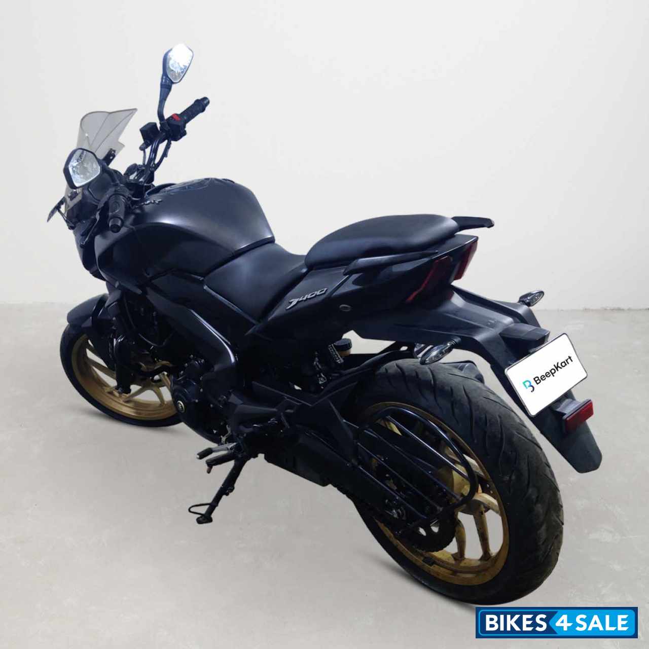 Bajaj Dominar 400