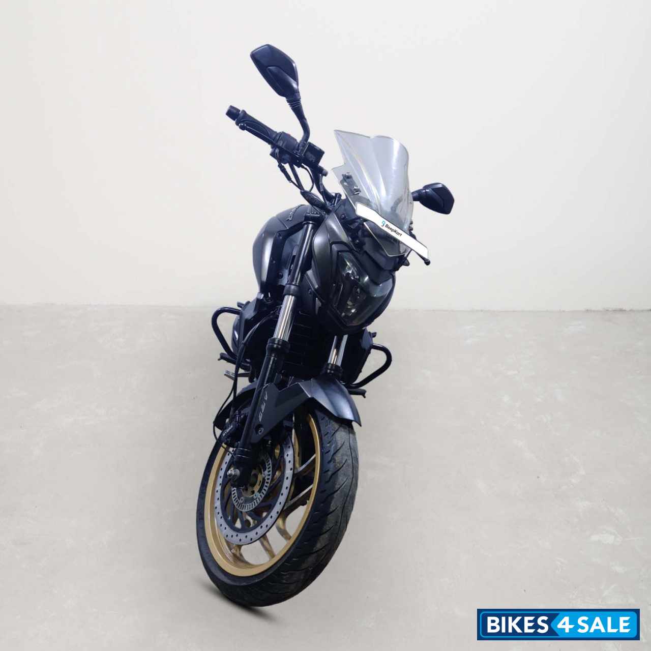 Bajaj Dominar 400
