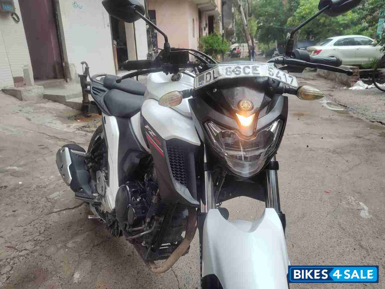 Yamaha FZ25