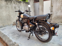 Black Royal Enfield Classic 350