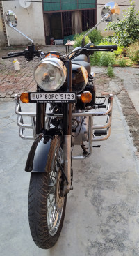 Black Royal Enfield Classic 350