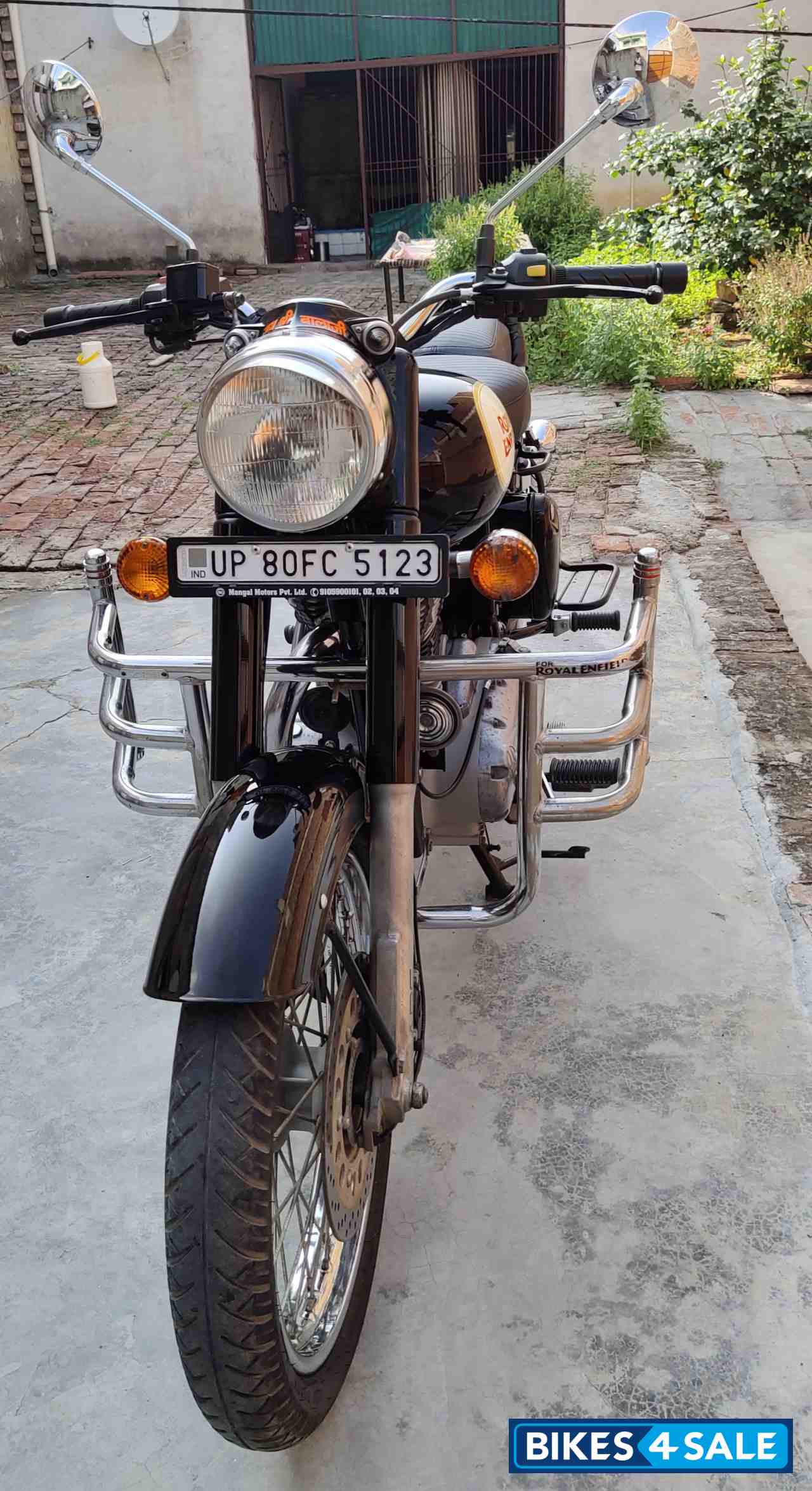 Black Royal Enfield Classic 350
