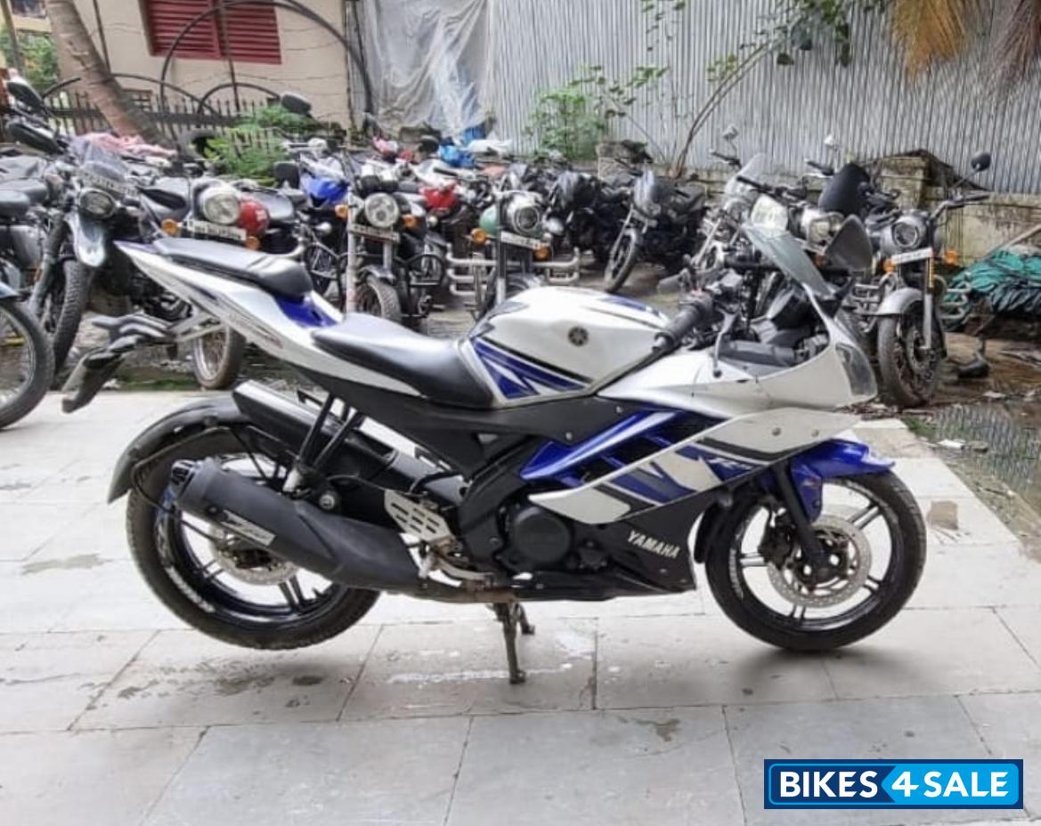 White And Blue Yamaha YZF R15