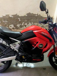 Revolt RV 400