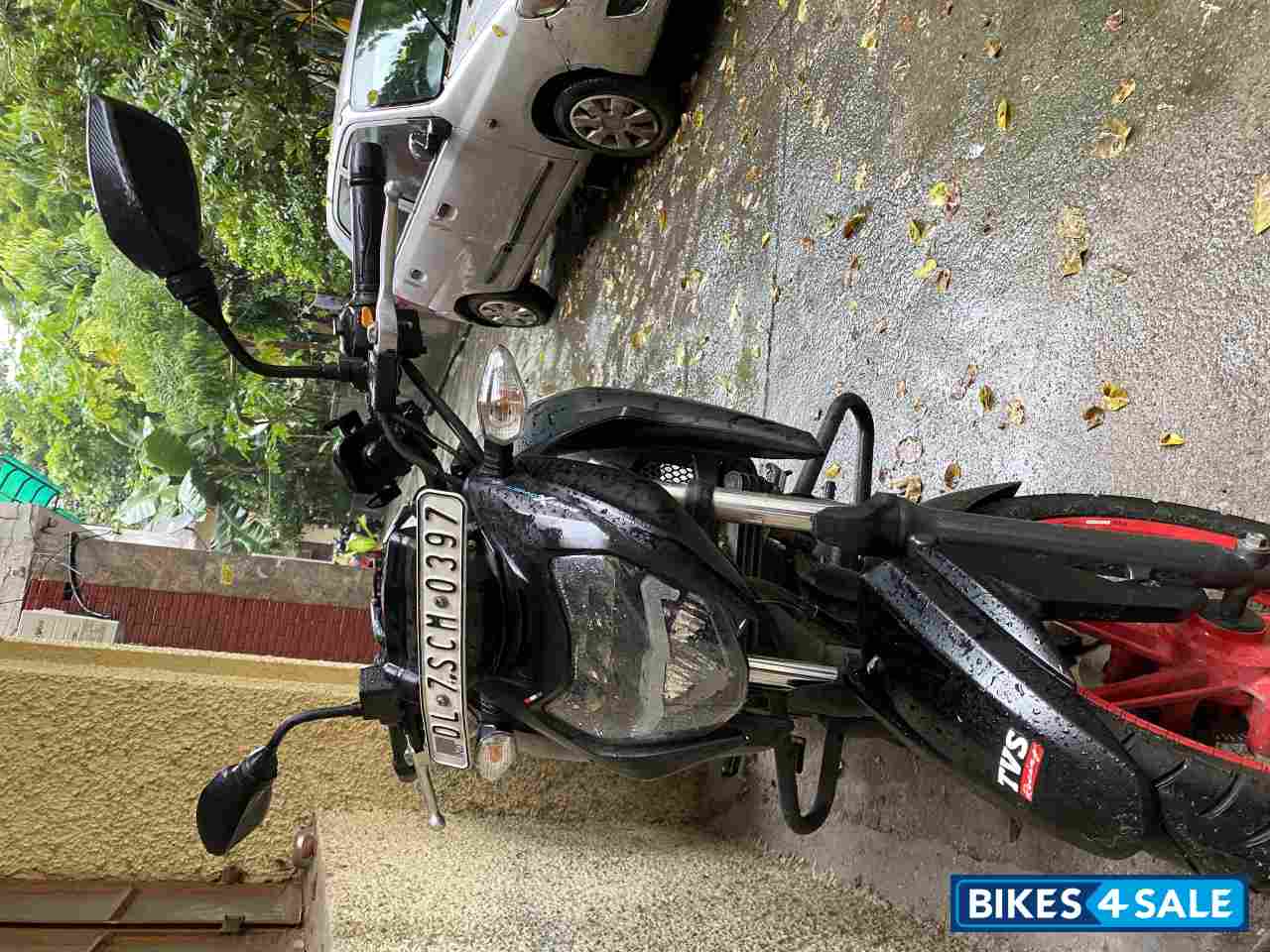 Matte Black TVS Apache RTR 160 4V Special Edition