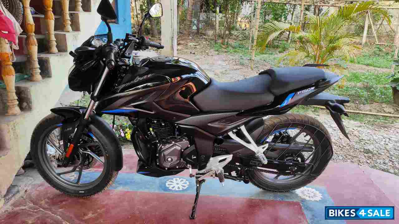 Bajaj Pulsar P150