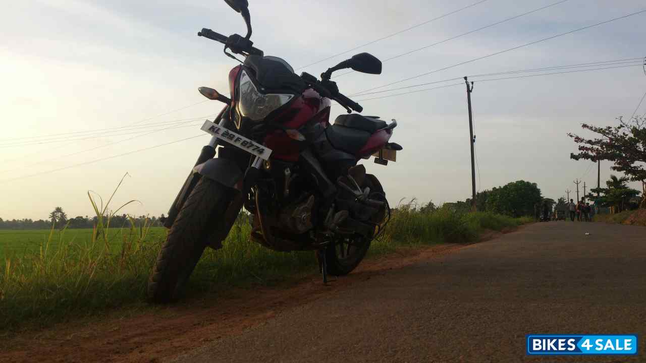 Bajaj Pulsar 200 NS