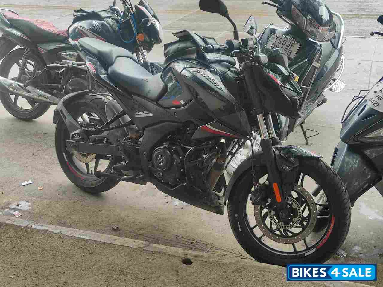 Bajaj Pulsar N160 Dual Channel ABS