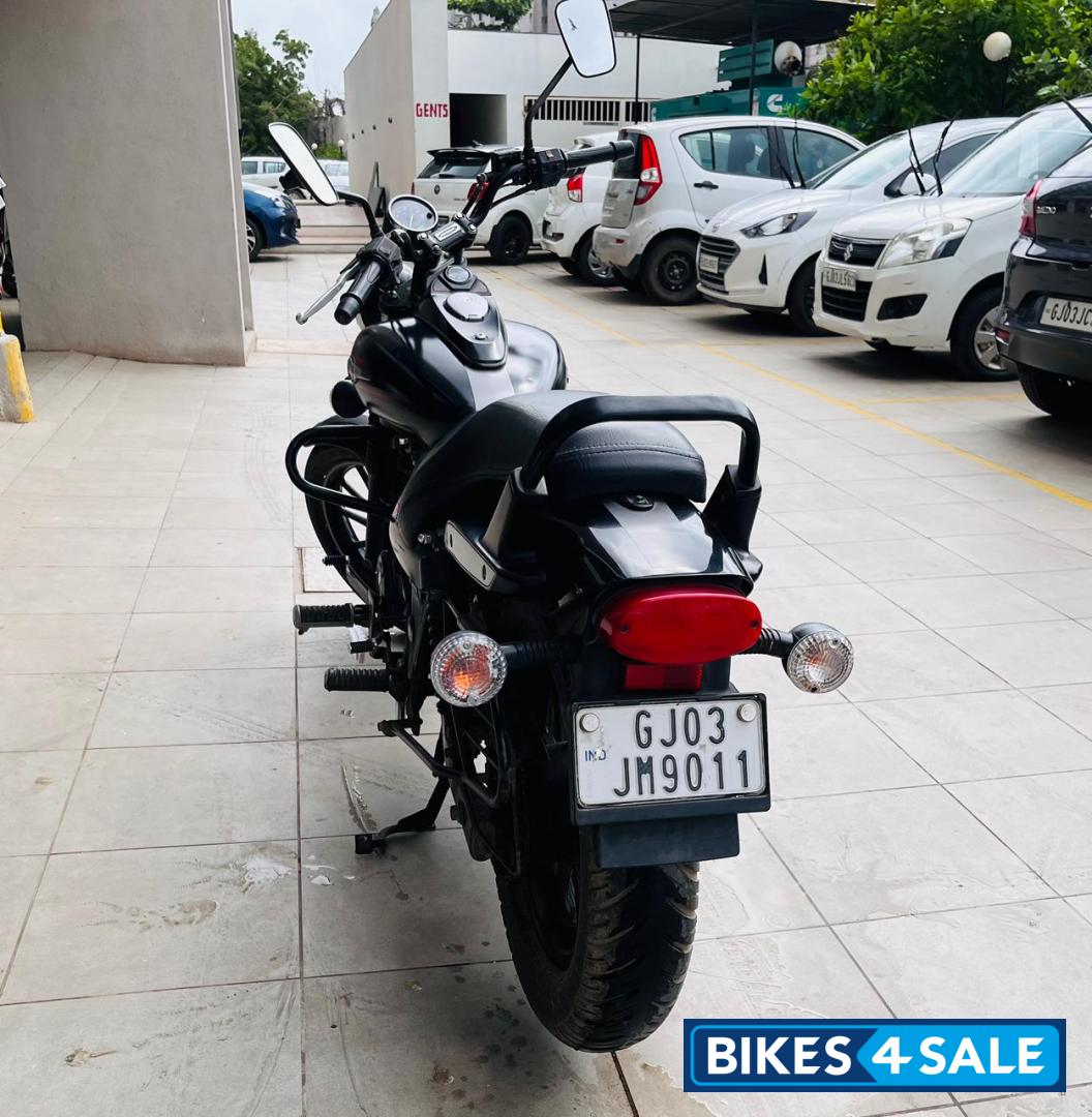 Black Bajaj Avenger Street 220