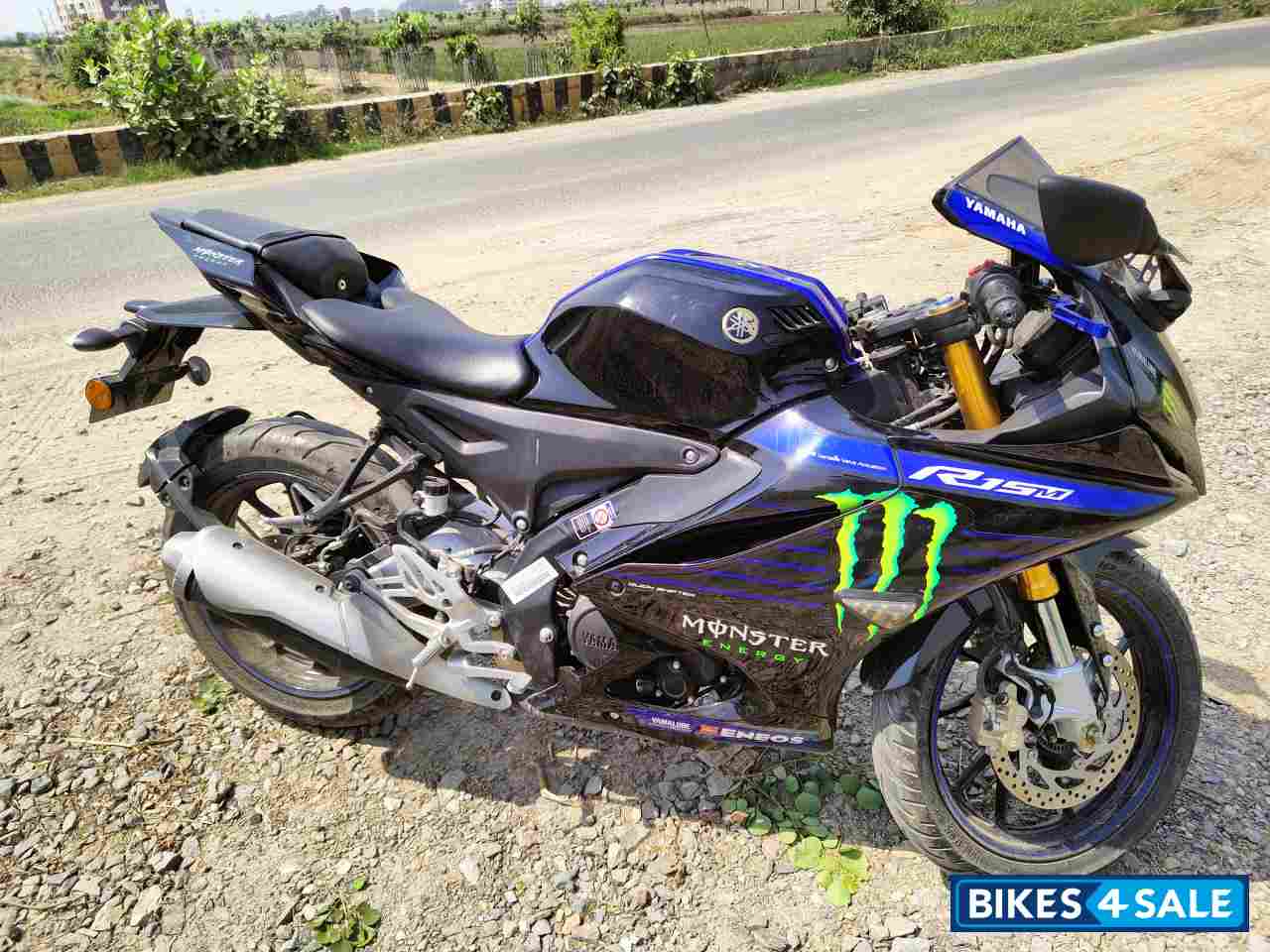 Yamaha R15M Monster Energy MotoGP Edition