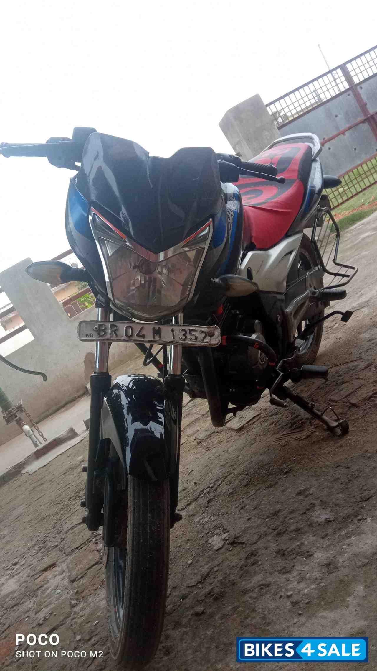 Bajaj Discover 125