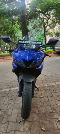 Yamaha YZF R15 V3