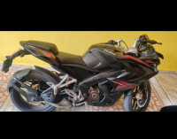 Bajaj Pulsar RS 200