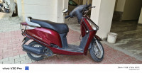 Red Honda Aviator