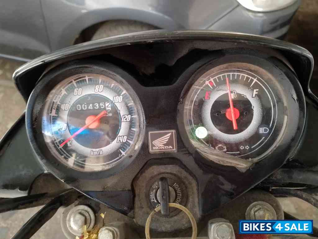 Black Honda CD 110 Dream Deluxe BS6