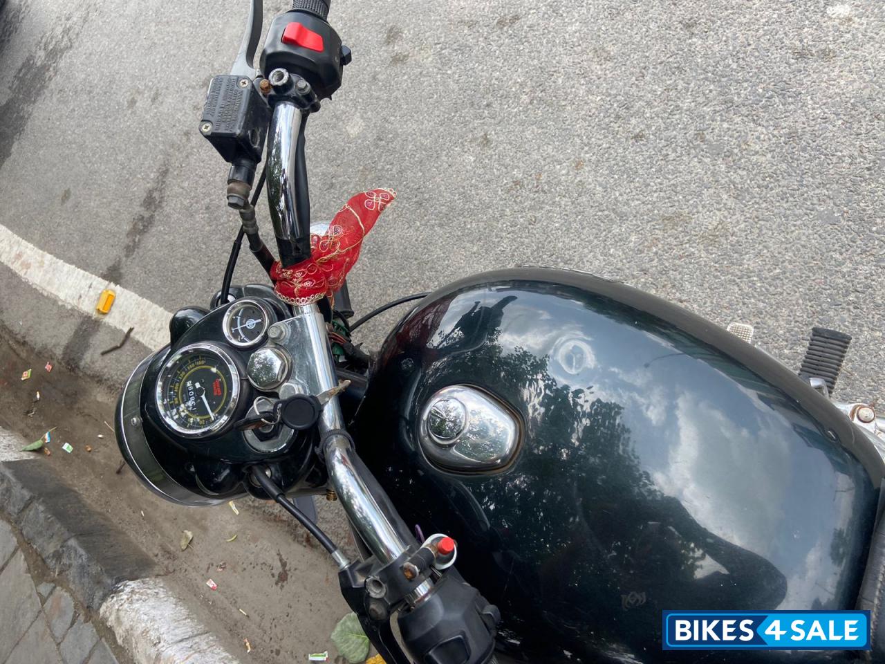 Black Royal Enfield Bullet Electra Twinspark