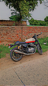 Baker Express Royal Enfield Interceptor 650 Twin