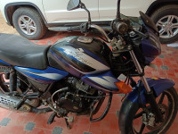 Blue Bajaj Discover DTSi 135