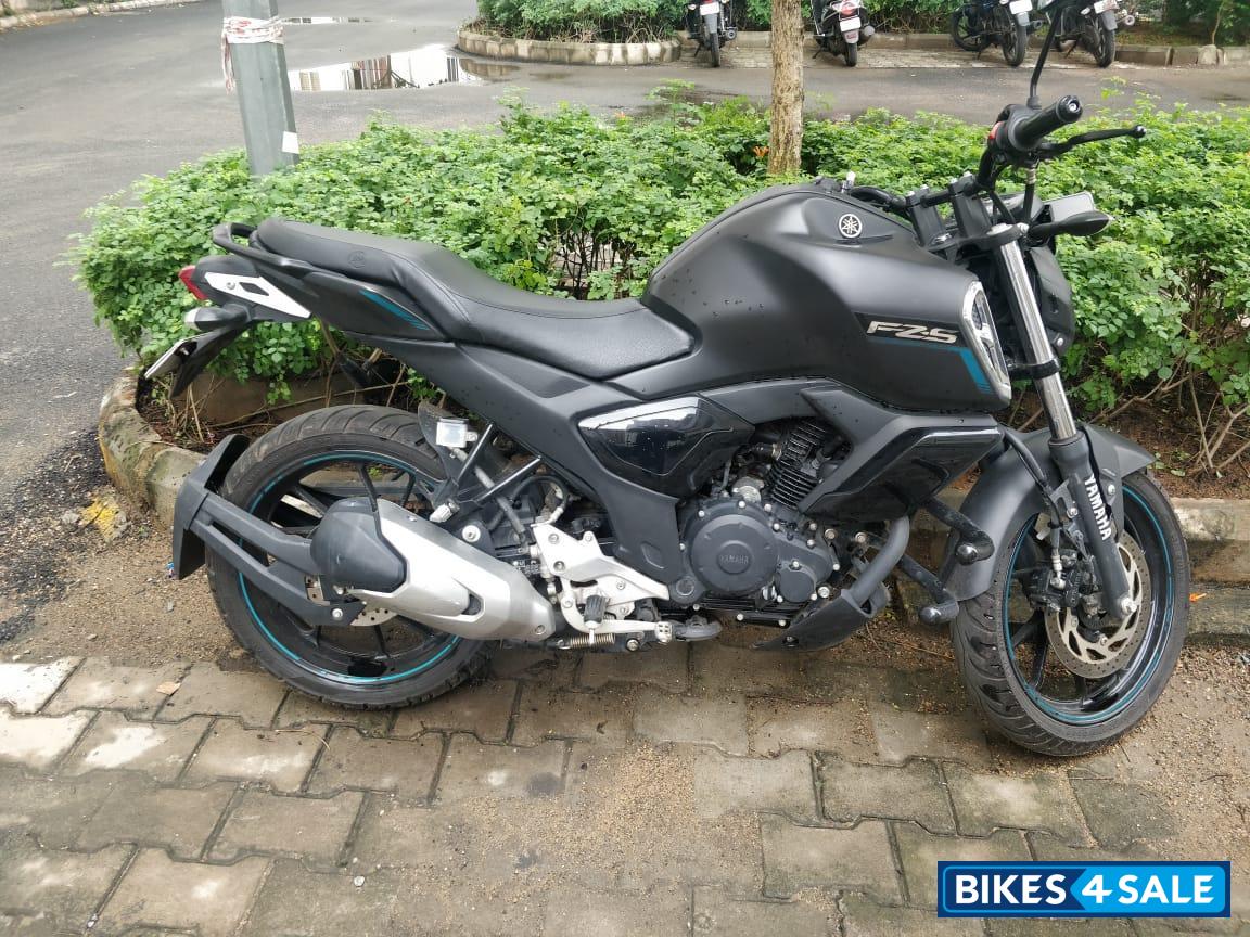 Matt Black Yamaha FZ-S FI V3