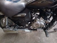 Black Bajaj Avenger Cruise 220