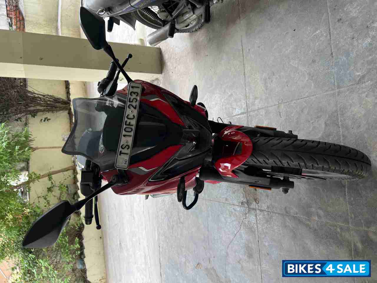 Glossy Red Bajaj Pulsar F250 Glossy Red Bajaj Pulsar F250
