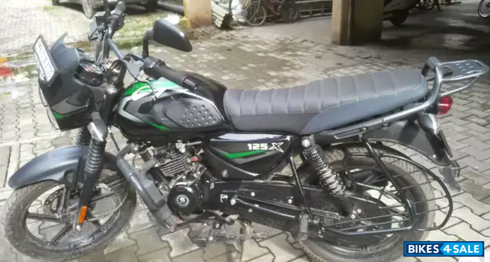 Ebony Black With Green Decals Bajaj CT 125X
