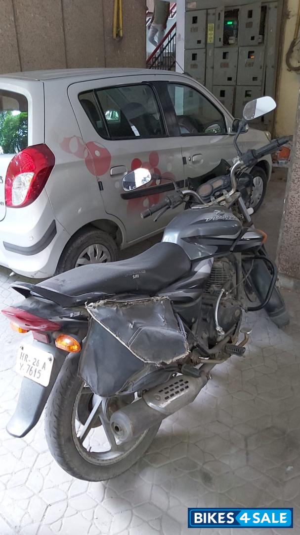 Grey Bajaj Discover DTSi 135
