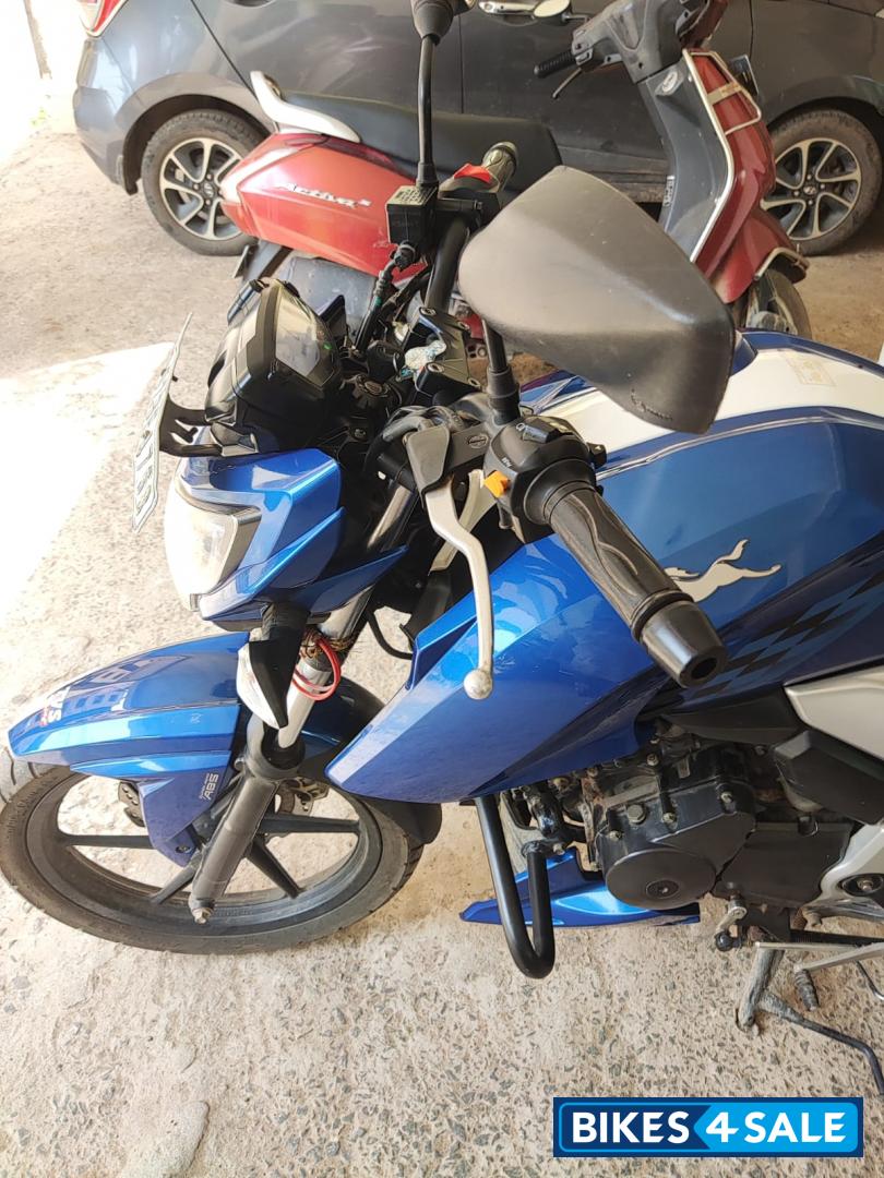 TVS Apache RTR FI 160