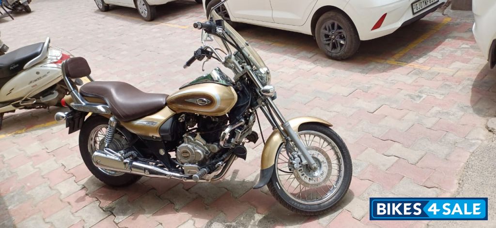 Bajaj Avenger Cruise 220