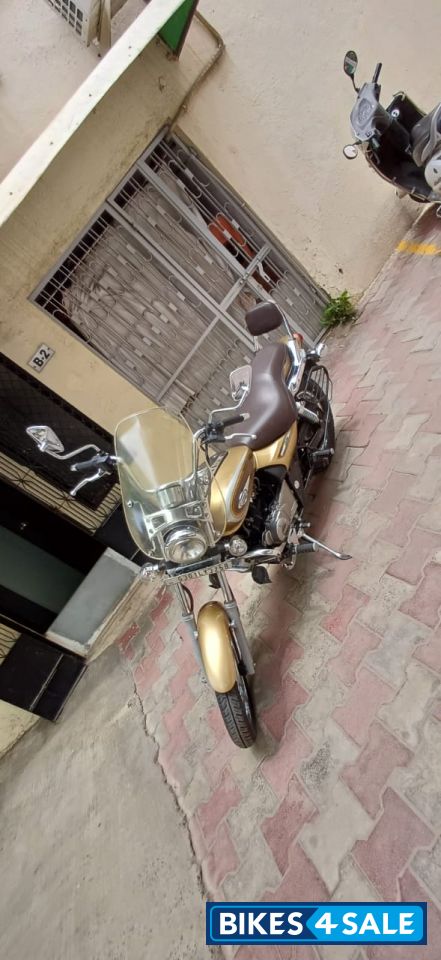 Bajaj Avenger Cruise 220