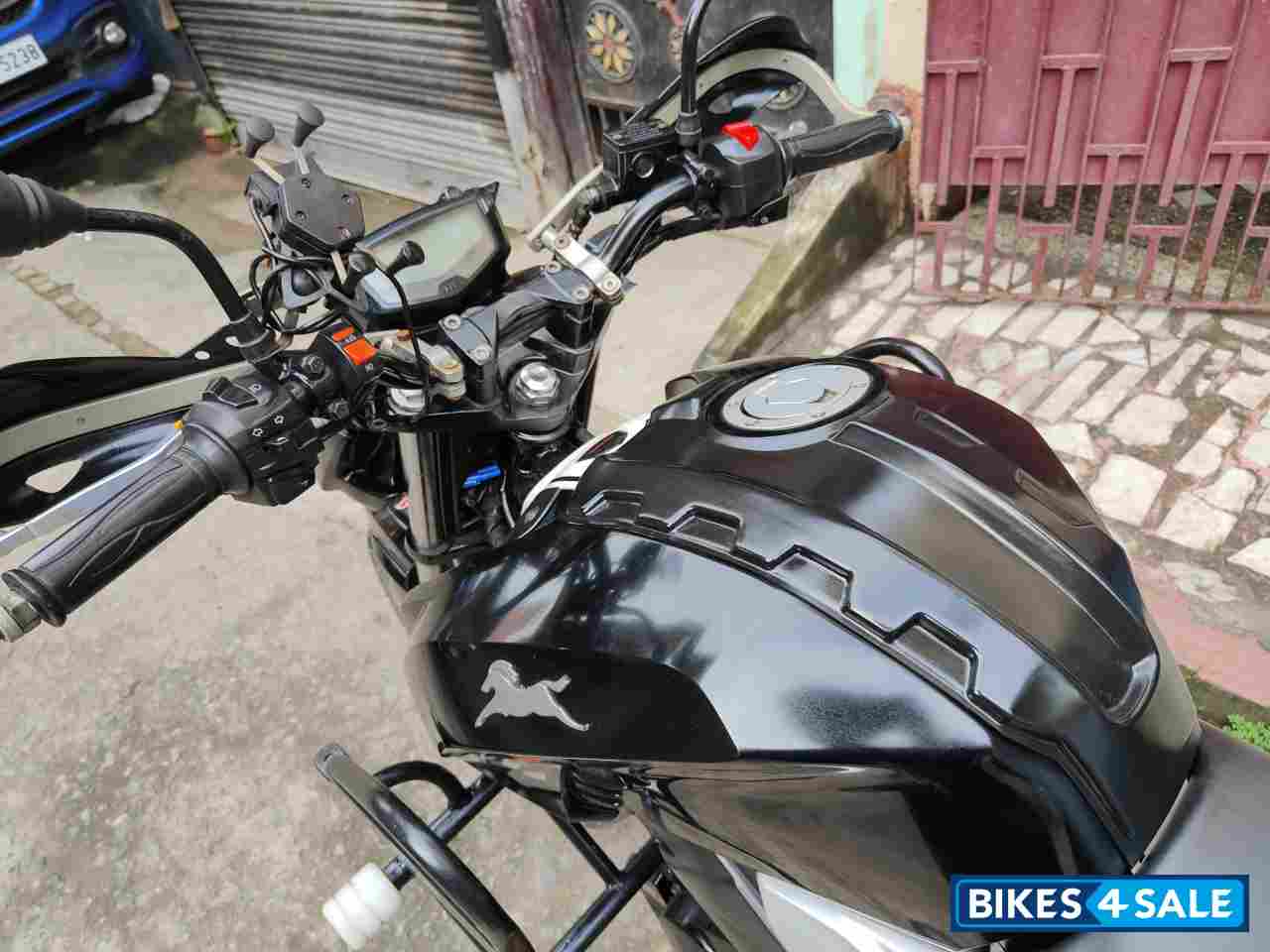 TVS Apache RTR 160 4V BS6