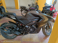 Black Bajaj Pulsar RS 200 BS6