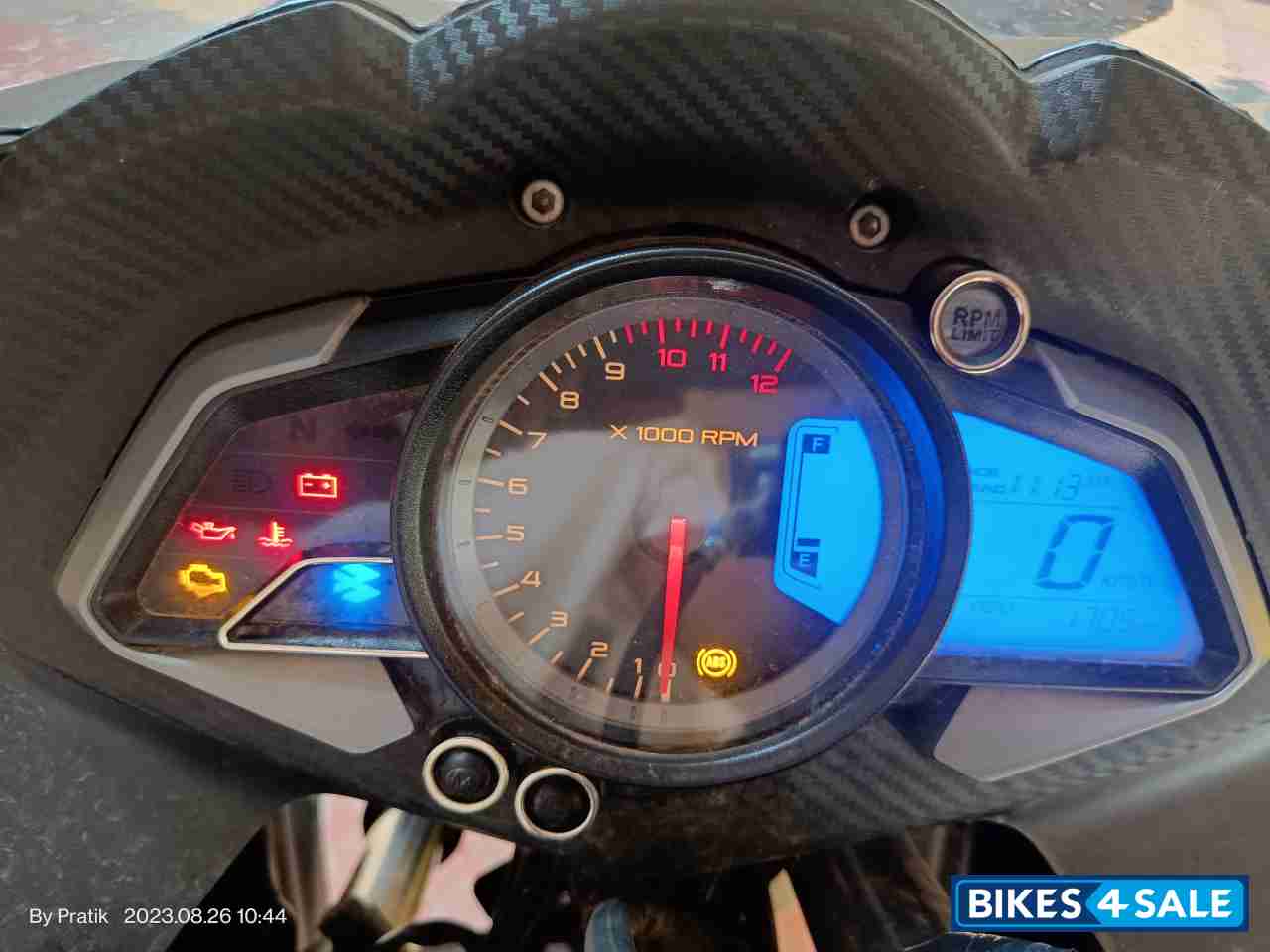 Black Bajaj Pulsar RS 200 BS6