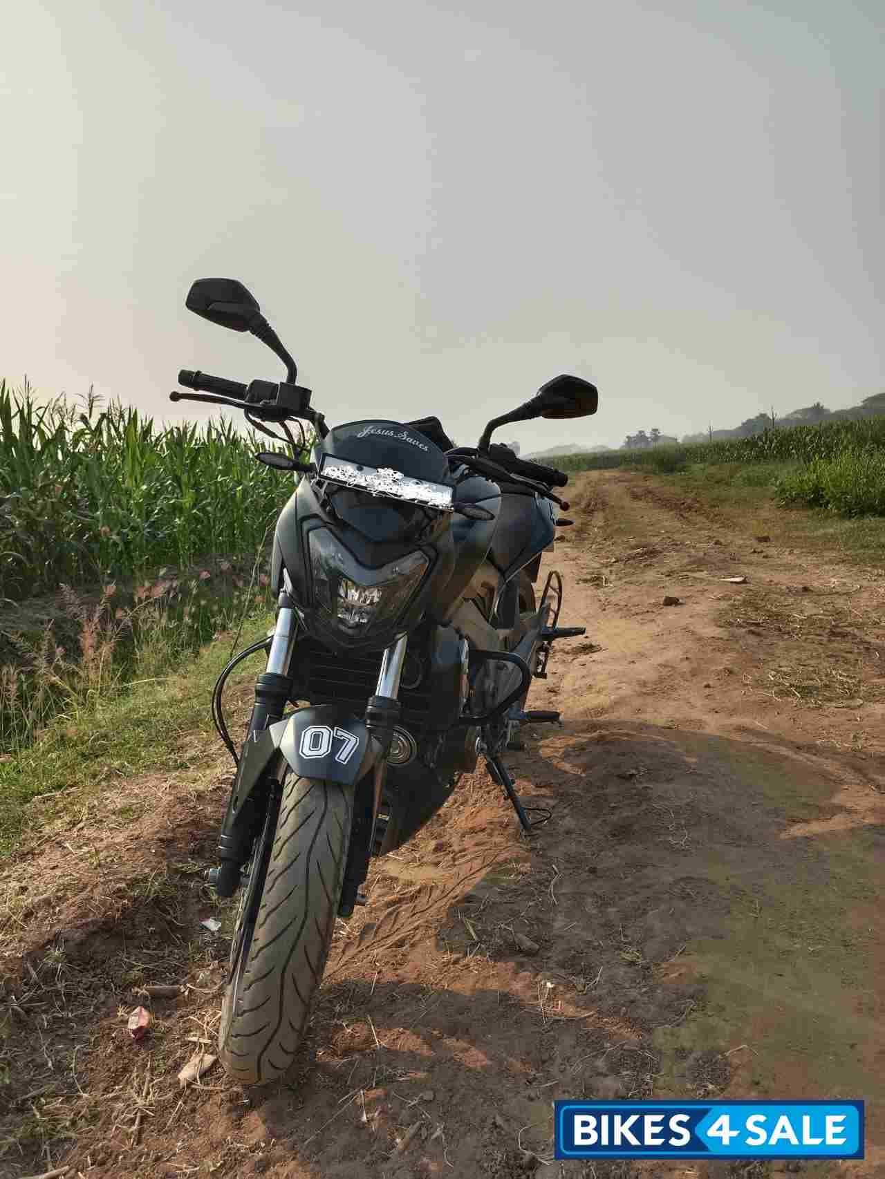 Graphite Matte Bajaj Dominar 400 Disc