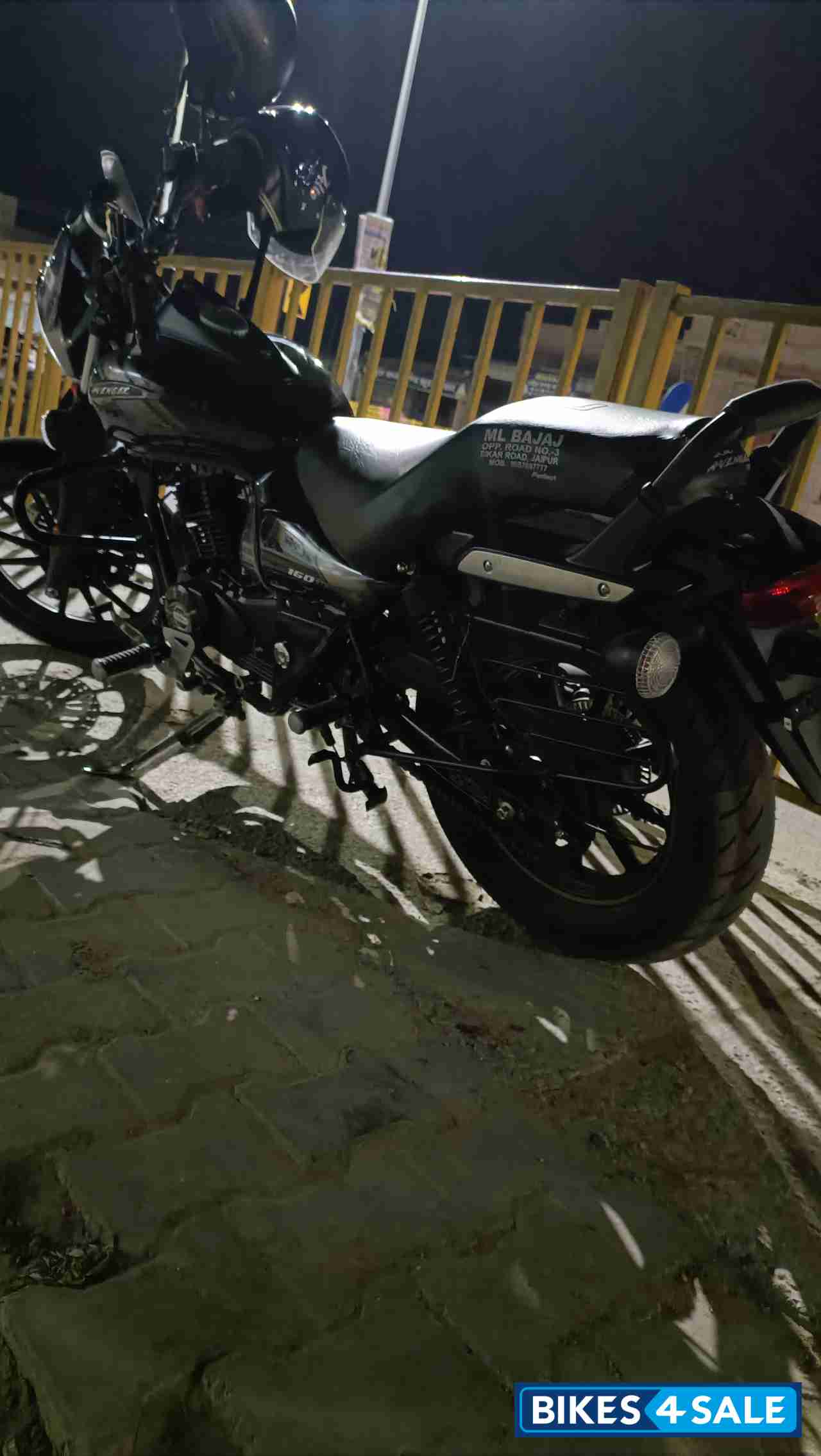 Bajaj Avenger Street 160