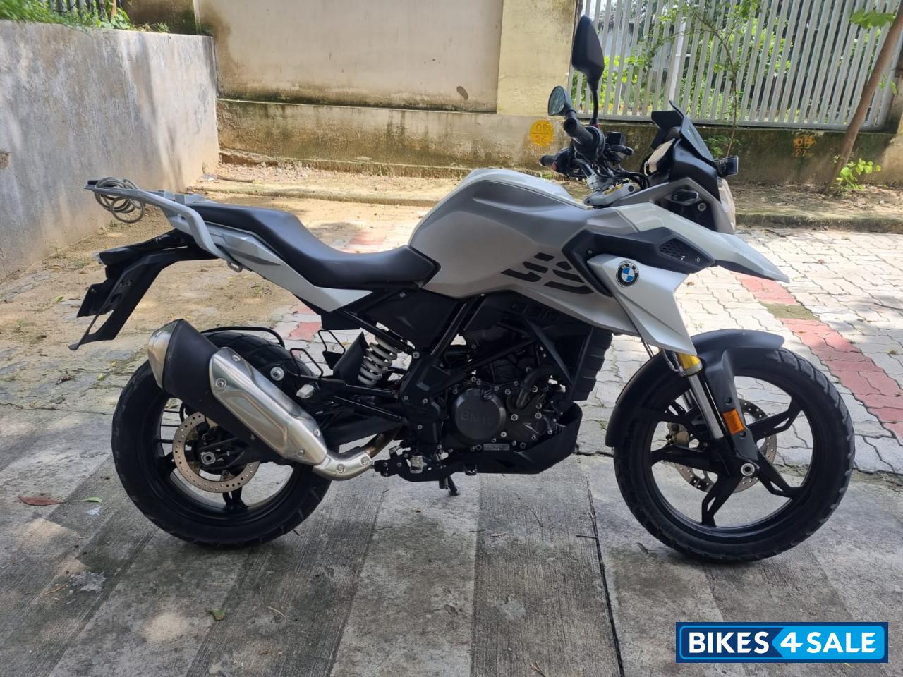 White BMW G 310 GS BS6
