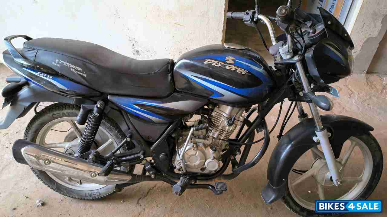 Bajaj Discover 125