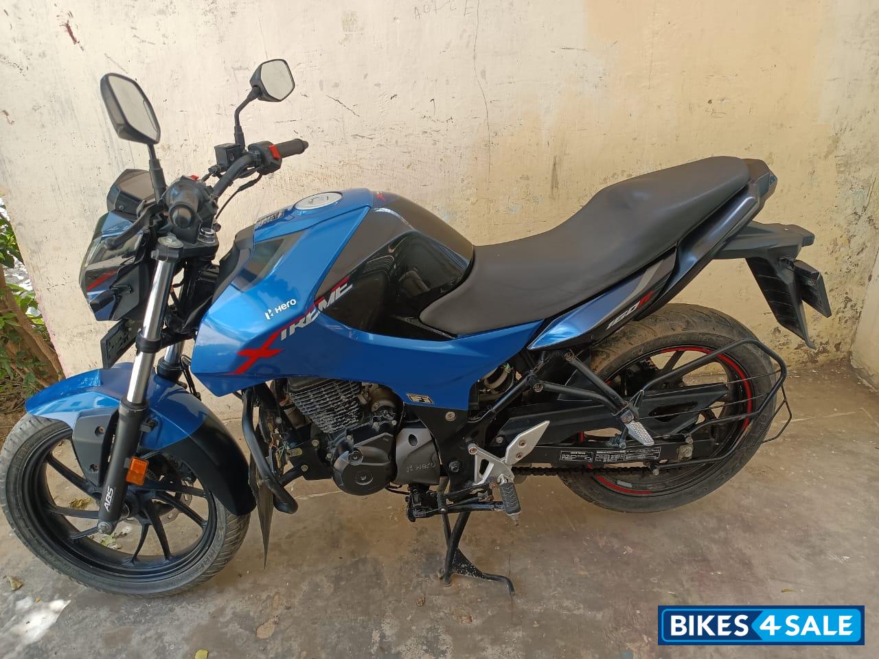 Blue Hero Xtreme 160R