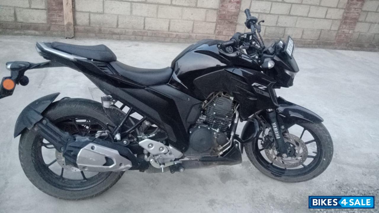 Yamaha FZS 25