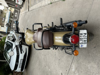 Desert Sand Royal Enfield Classic Desert Storm