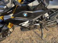 Black BMW G 310 R BS6