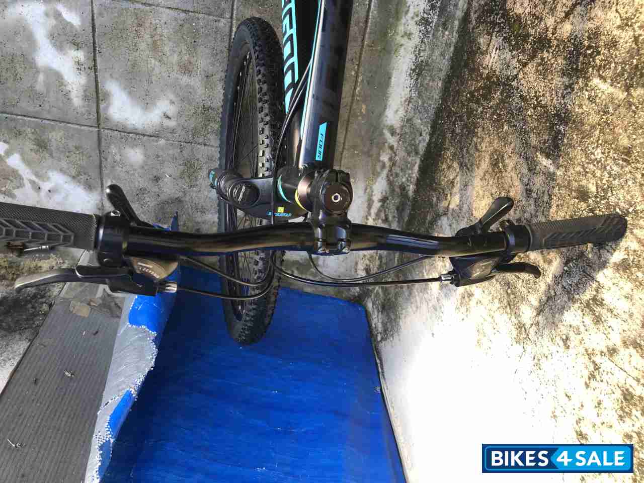 Bicycle Polygon cascade 4 Bicycle Polygon cascade 4