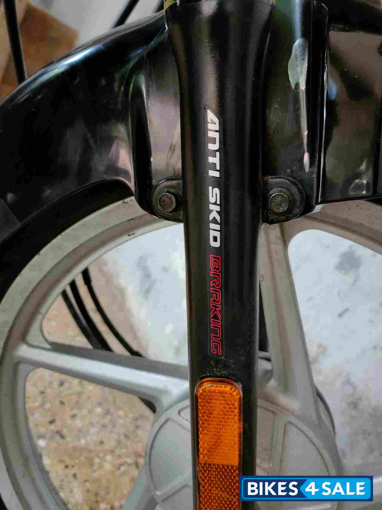 Black Bajaj Platina ComforTec 100 ES BS6