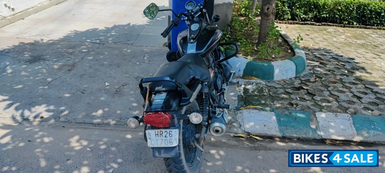 Bajaj Avenger Street 220