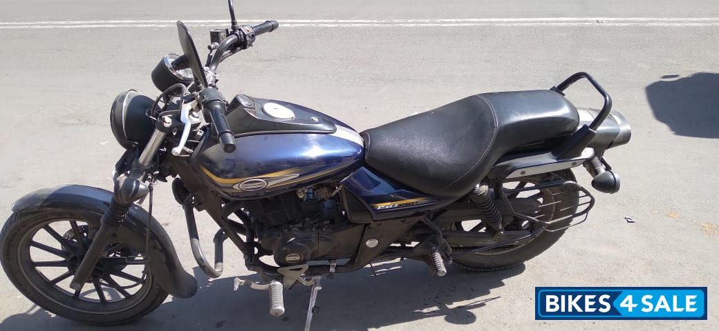 Bajaj Avenger Street 150