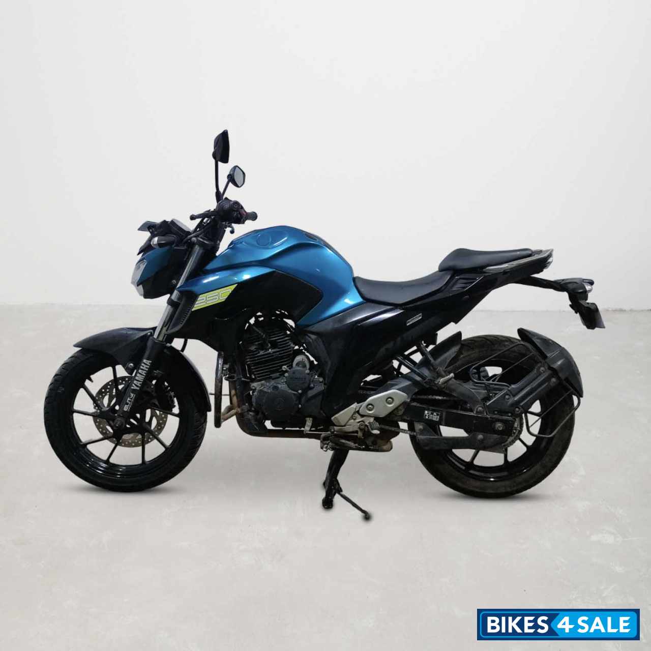 Yamaha FZ25