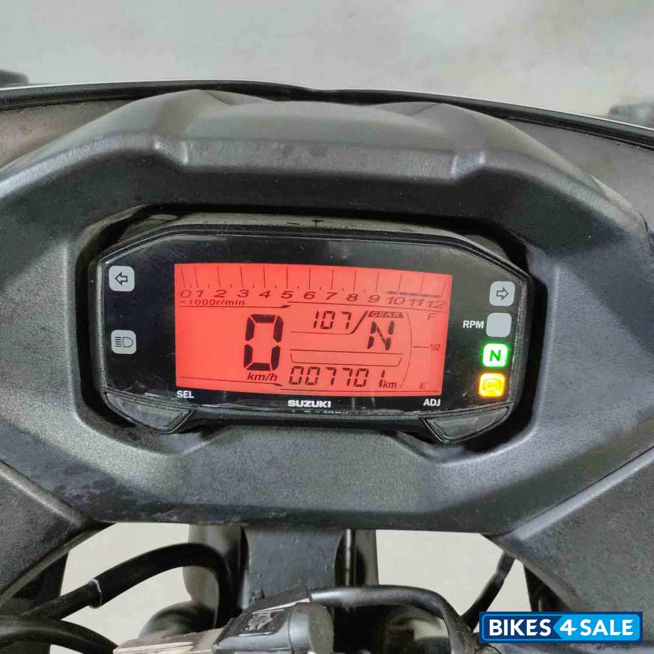 Suzuki Gixxer SF