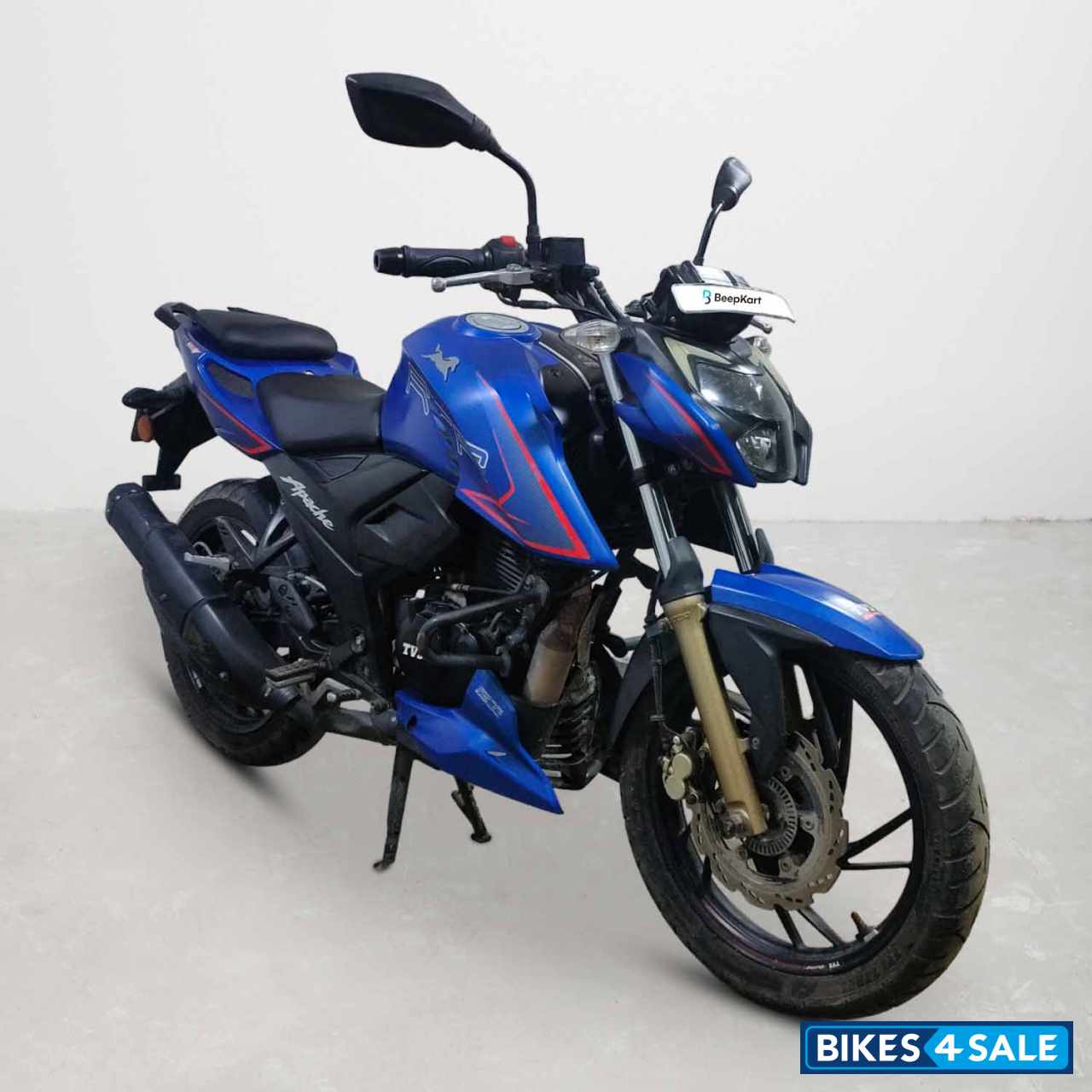 TVS Apache RTR 200 4V